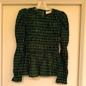 NWT Universal Thread puff long sleeve smocked top, size S